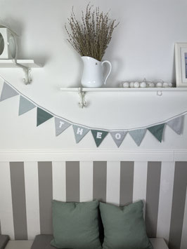 Wimpelkette  mit Namen "Theo" mint grau