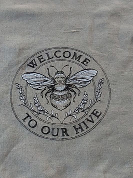 Save the Bees- Biene