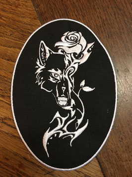 Wolf mit Rose im Relief 17x12cm