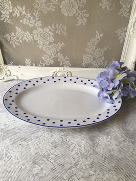 nr: 740 Vintage Blue Dots langwerpige schaal blauwe stippen.