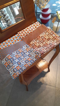 Kleine Tischdecken - Einzelstücke (3x in Rost, 1x in blau vorhanden)
