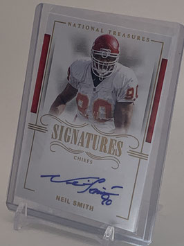 Neil Smith (Chiefs) 2017 National Treasures Signatures Holo Silver #S-NSM