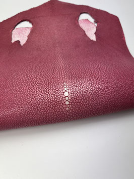 8" Stingray Leather fuxia