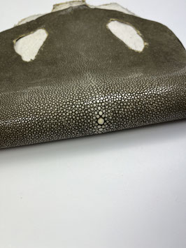 8" Stingray Leather taupe