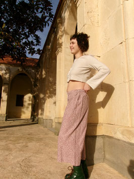 Pantalon Nine créme à fleurs bordeaux