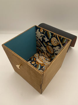 Boite en bois & couvercle en cuir