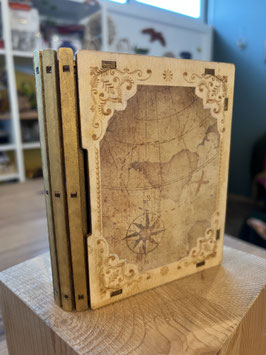 Livre secret en bois