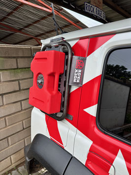 RRI SUZUKI JIMNY SIDE ACCESSORY RACK WITH 10L JERRY CAN