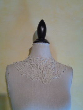 Col dentelle 1900