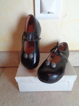Babies cuir 20's P.24