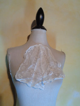 Plastron linon 1900