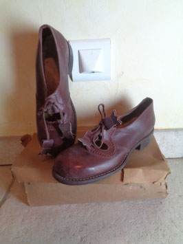 Derbies 40's P.32
