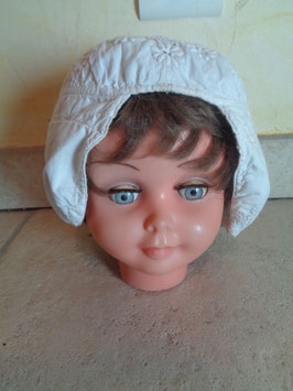 Bonnet brodé 1900