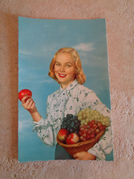 Carte postale Pin up fruits 60's