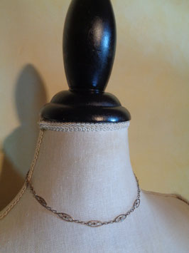 Collier filigrane