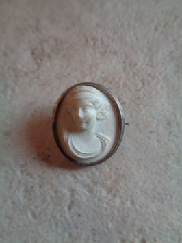 Broche portrait 50's