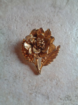 Broche fleur dorée