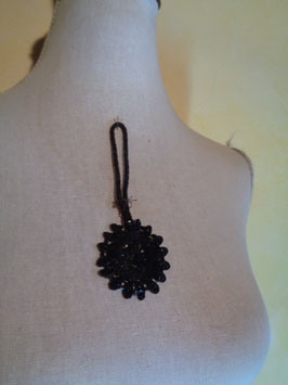 Fleur crochet jais