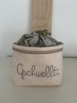 Gschwelltichörbli blassrosa-graubraun mit Blumenmotiv