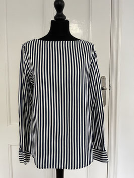 nr 100 merk PIECES d.blauw/wit blouse maat L