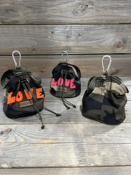 ELBschmatz in Softshell CAMOU mit Patch *LOVE* in Neo Farben