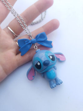 Collier Love Stitch