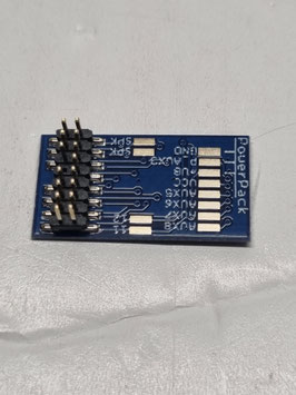 adaptateur E24  vers PLUX 16 Réf: 51992 ESU