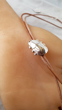 collier enfants scarabousier
