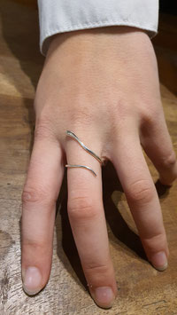 bague unique, serpents "simple" en argent 950,