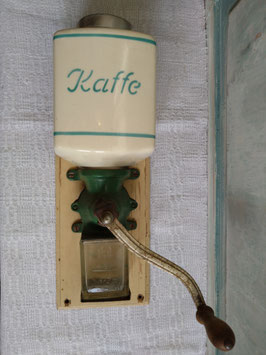 62 Kaffemühle alt