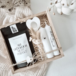 Tee-Geschenk "Sei glücklich, nicht perfekt"