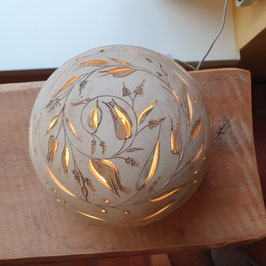 Leuchtkugel, Zarte Blütenornamente, D= 23 cm, Unikat, Handarbeit, frostsicher