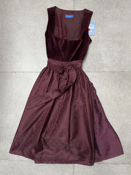 Dirndl Gr. 40 in bordeaux mit Samtmieder von Trachtenmanufaktur, UVP 440€