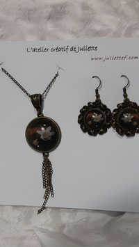 Parure cabochons (collier + boucles d'oreilles)