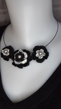 Collier 3 fleurs - noir et gris