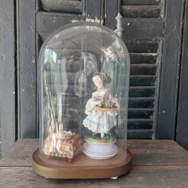 Verfijnd brocante beeld van biscuit porselein, gemerkt, 19 x 9 cm
