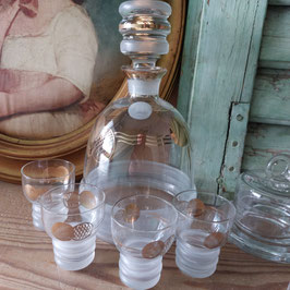 Mooie brocante likeurstel van Booms glas gemerkt bestaande uit karaf 19x11 cm en 4x glas 5,5x4,5 cm