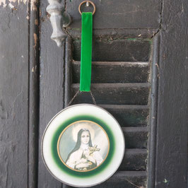 Mooie antieke afbeelding achter glas van Theresia, diameter 13 cm