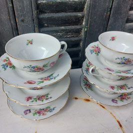 Set van 6 mooie brocante kop en schotel met bloemen, 5,5x10 cm en 15 cm prijs voor de set