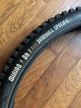 MAXXIS MINION DH F SUPER TACKY