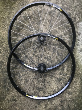 paire mavic D3.1 disc / deore xt AR