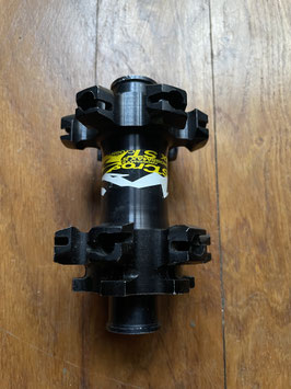 CROSSMAX ST AV