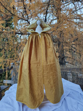 Cape doré à taffeta avec capuche doublée