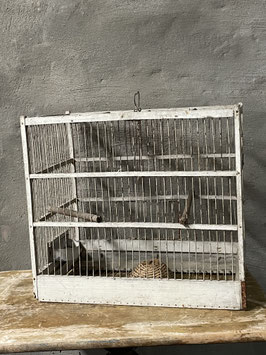 Dekorativer Vogelkäfig seine Patina spricht für sein Alter !