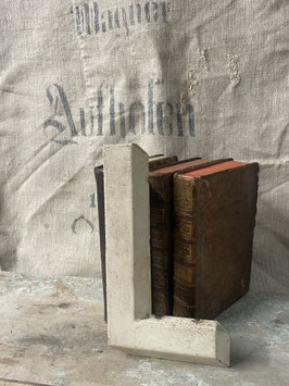 Dekorativer Emaillierter Metall Buchstabe