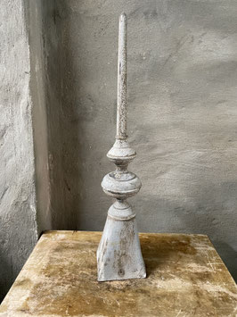 Antike dekorative Zinkspitze mit schöner Patina  / gefunden in Frankreich