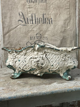 Französische charmante  Jardiniere mit Traum Patina