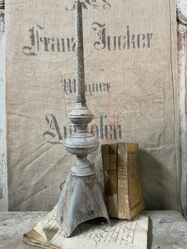 Dekorative antike franz. Dach Zinkspitze