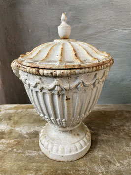 Dekorative Eisenvase