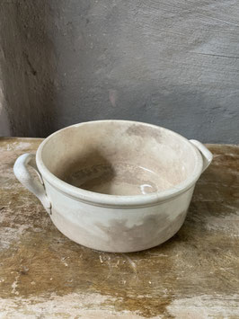 Sehr schöne Keramik Schüssel mit einer gebutterten Patina